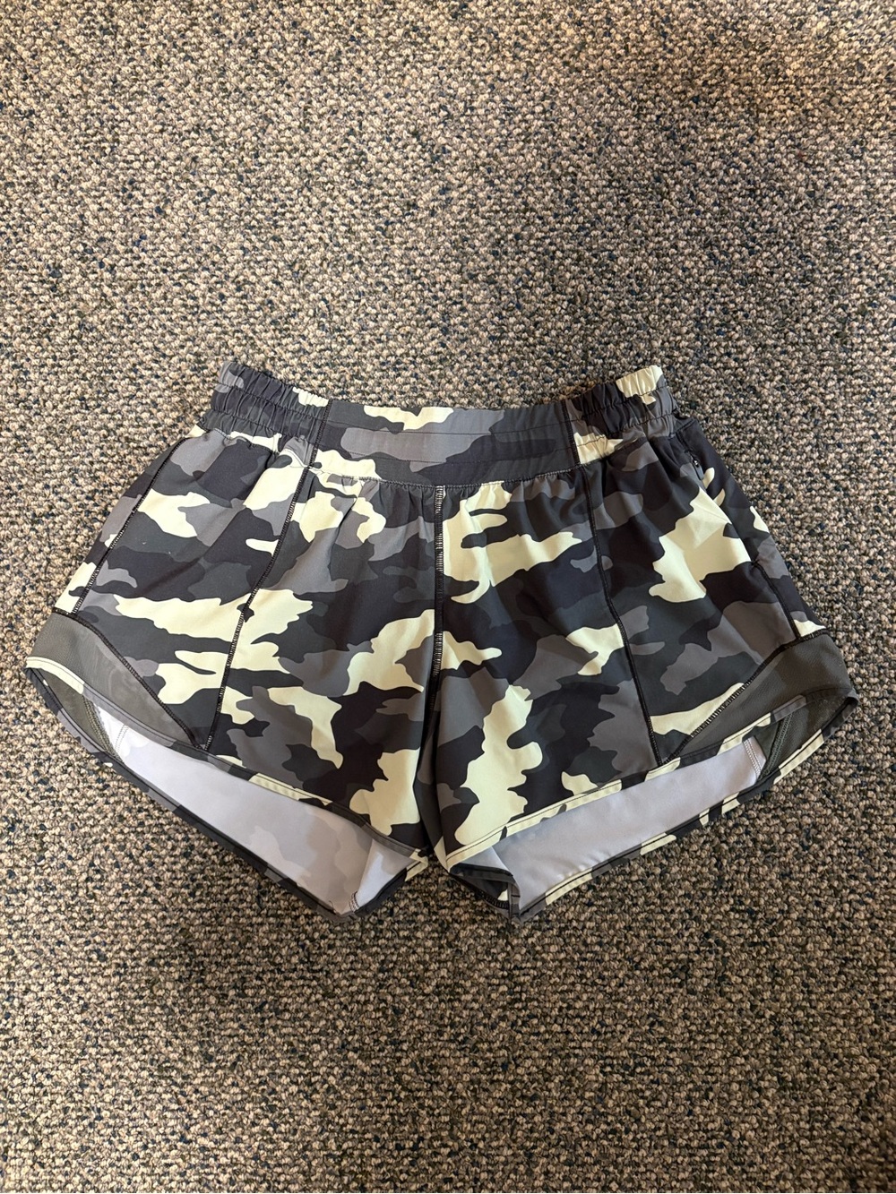 lululemon athletica Women’s Camo Runner Shorts - Olive/Black/Cream